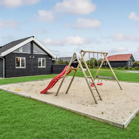 5 Bedroom Gorgeous Home In Skjern *
