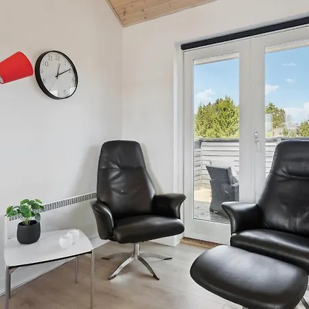 Four-bedroom In Prázdninový dům