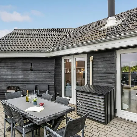 5 Bedroom Gorgeous Home In Skjern 度假居 斯凯恩